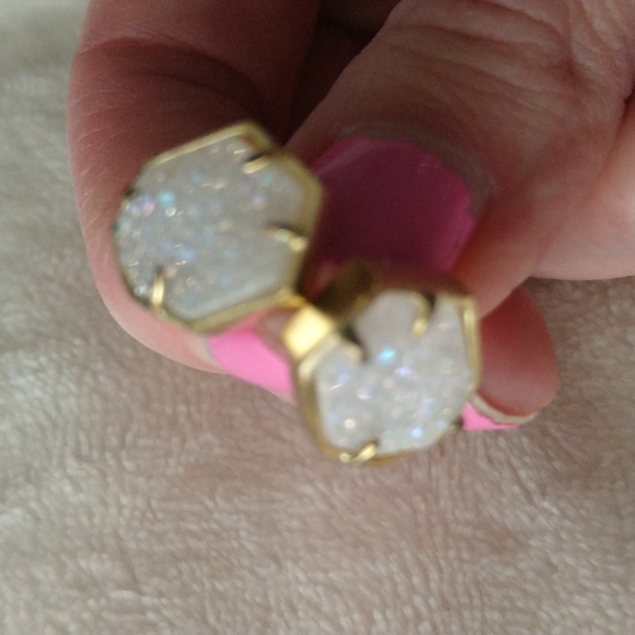 Kendra Scott Taylor Iridescent Drusy Earrings Gold Statement Studs - Picture 8 of 8